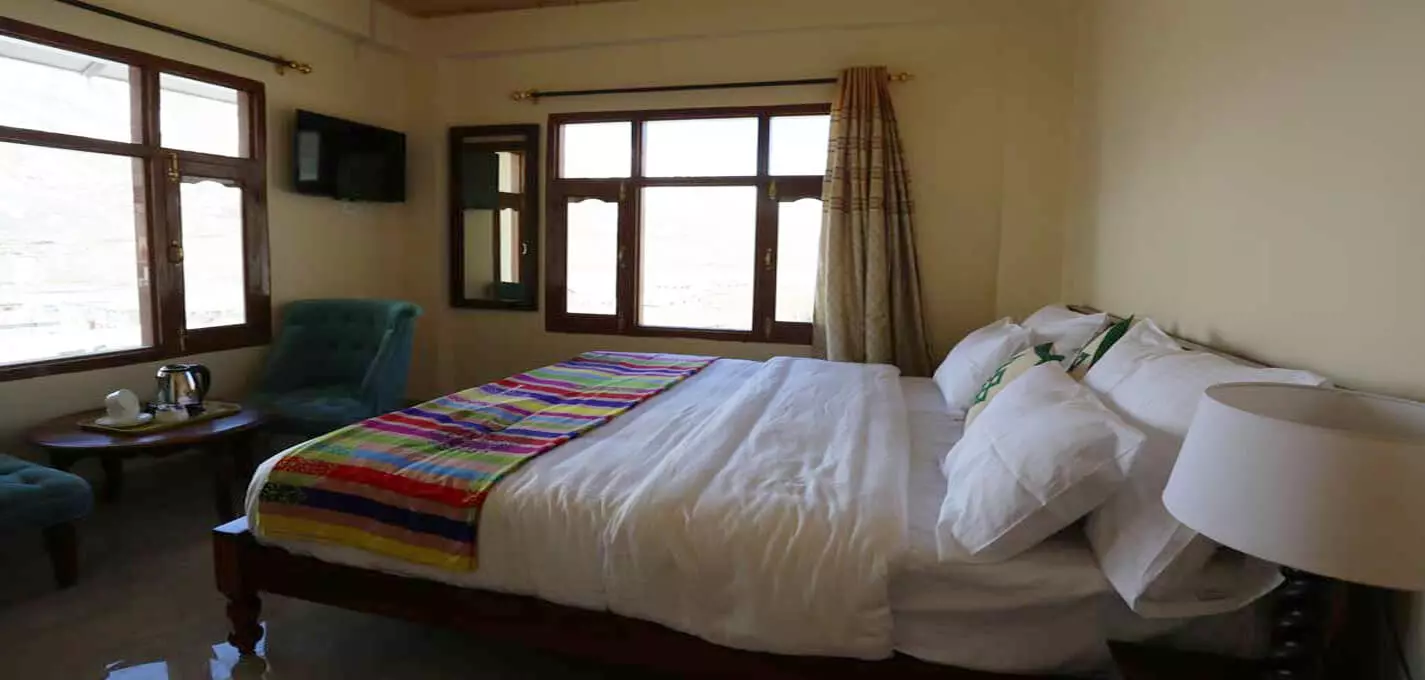 Quartz Himalayan Brothers